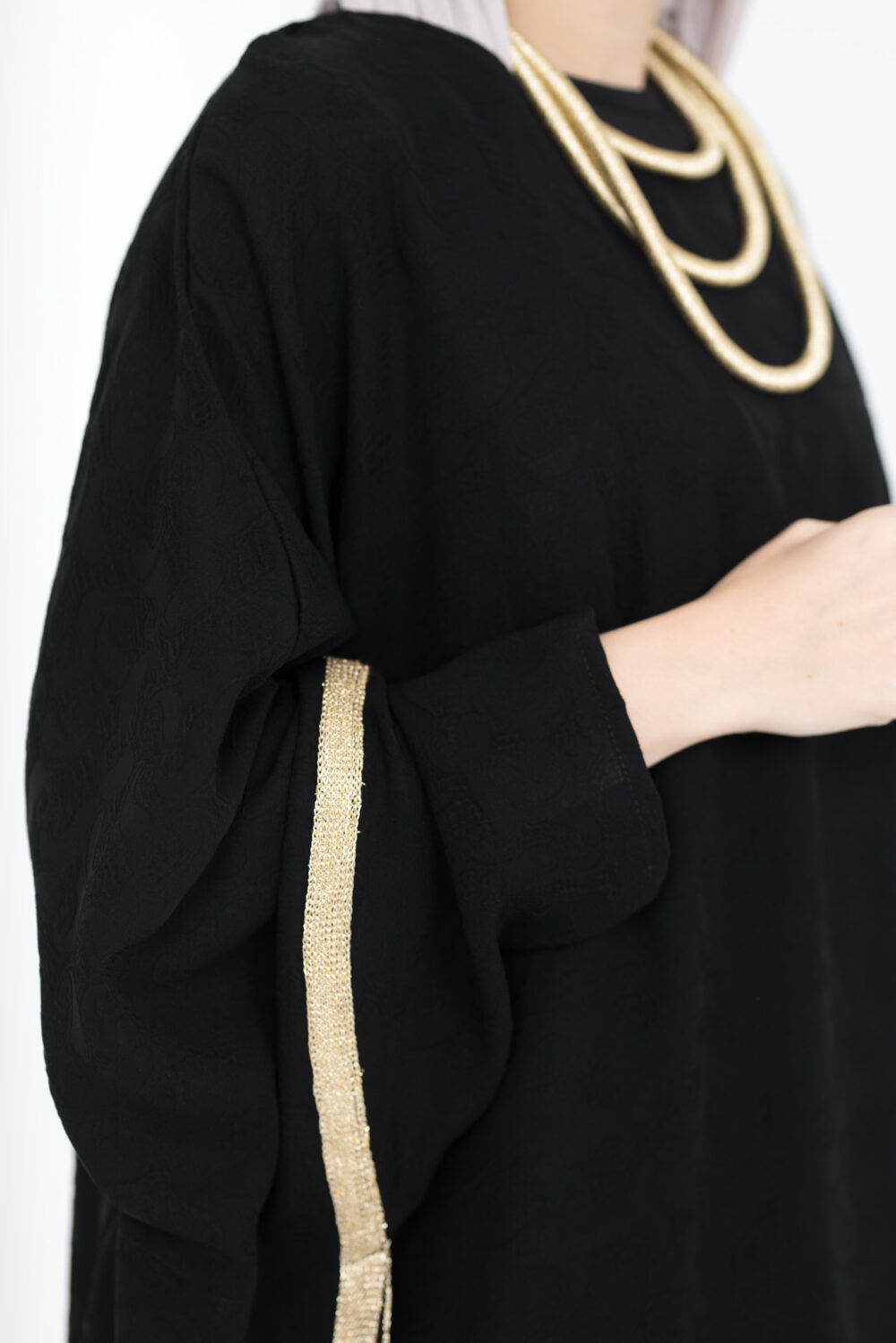 Butterfly abaya - Image 4