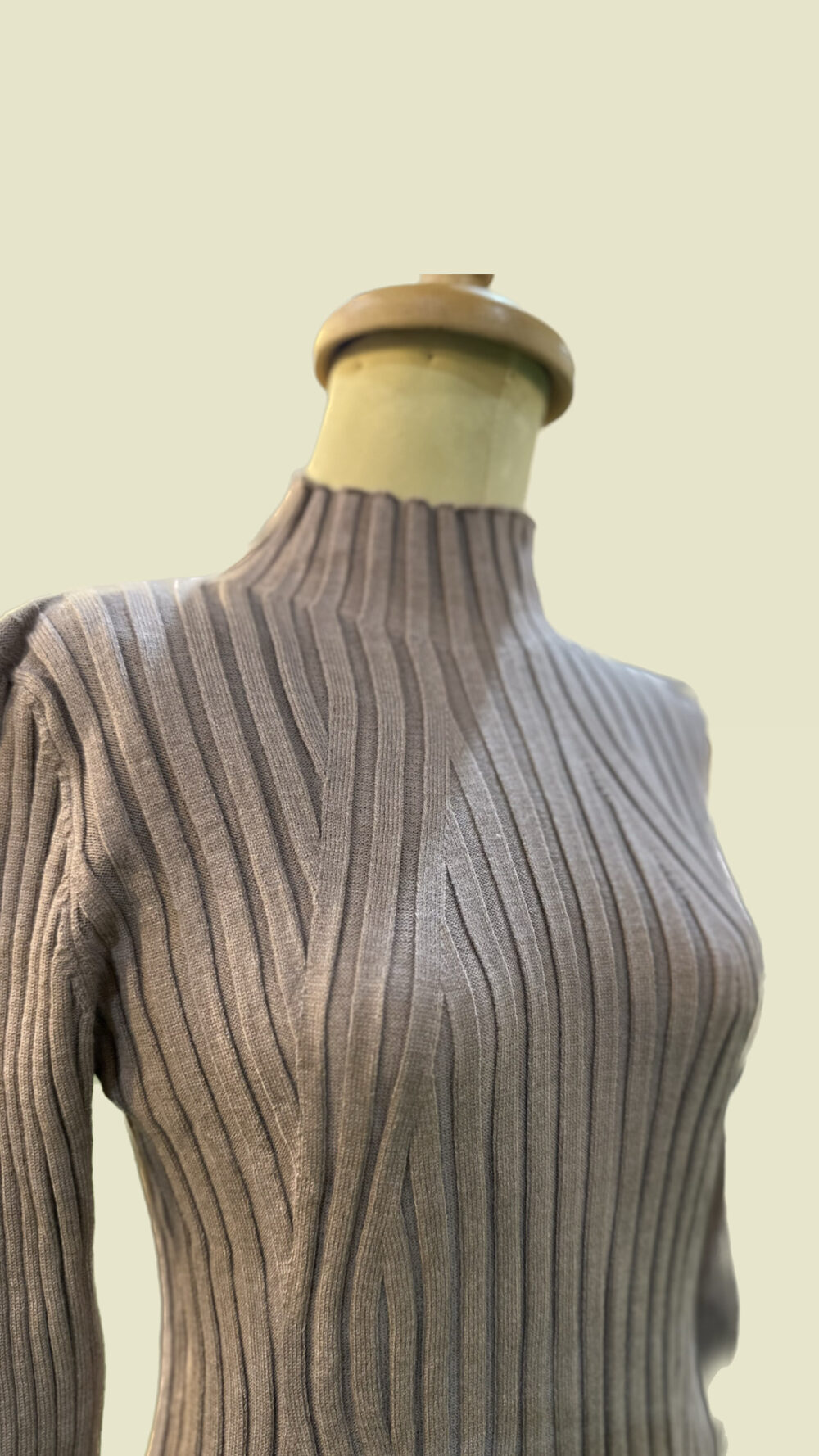 high neck pullover