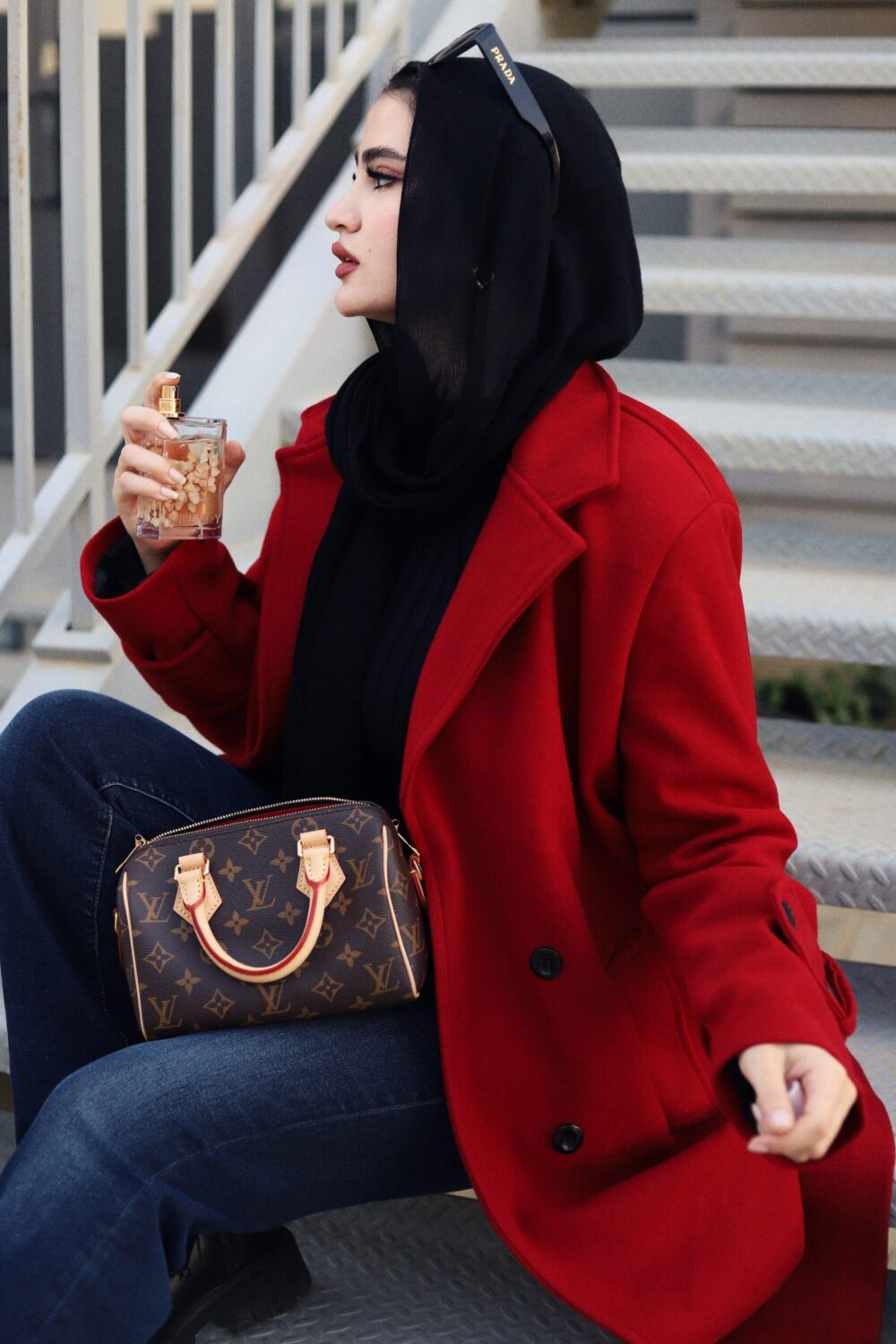 Red coat - Image 3